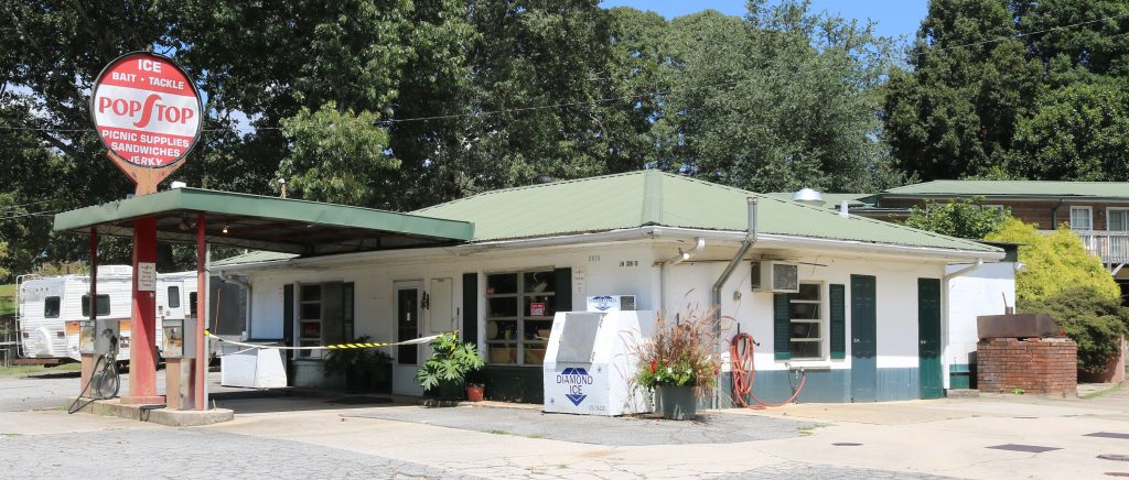 a family-owned and operated business that has been serving the Flowery Branch community for over 20 years. They offer a wide variety of bait and tackle, as well as fishing licenses and other fishing supplies. They also have a gas station and convenience store.